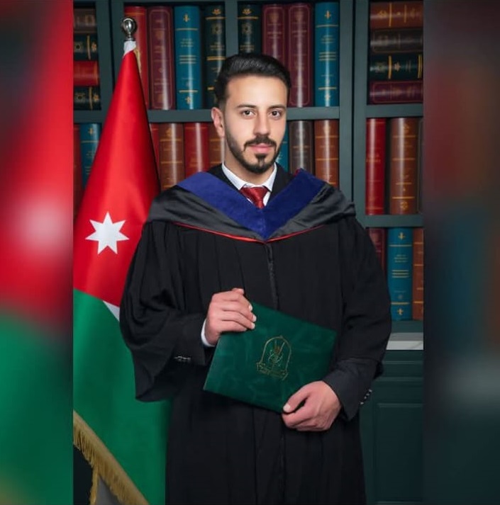  الدكتور ظاهر الخلايلة  ..  مبارك التخرج