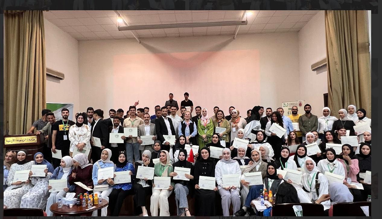 قسم اللغة الإنجليزية في جامعة الزيتونة ينظم يومًا احتفاليًا مميزًا بمناسبة English Day