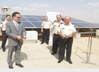 تدشين مبنى في "الجمارك"يولد الكهرباء من الطاقة الشمسية