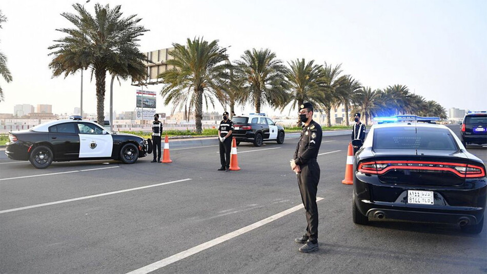 القبض على شخص أشار بحركة "غير أخلاقية" باتجاه رجل أمن سعودي