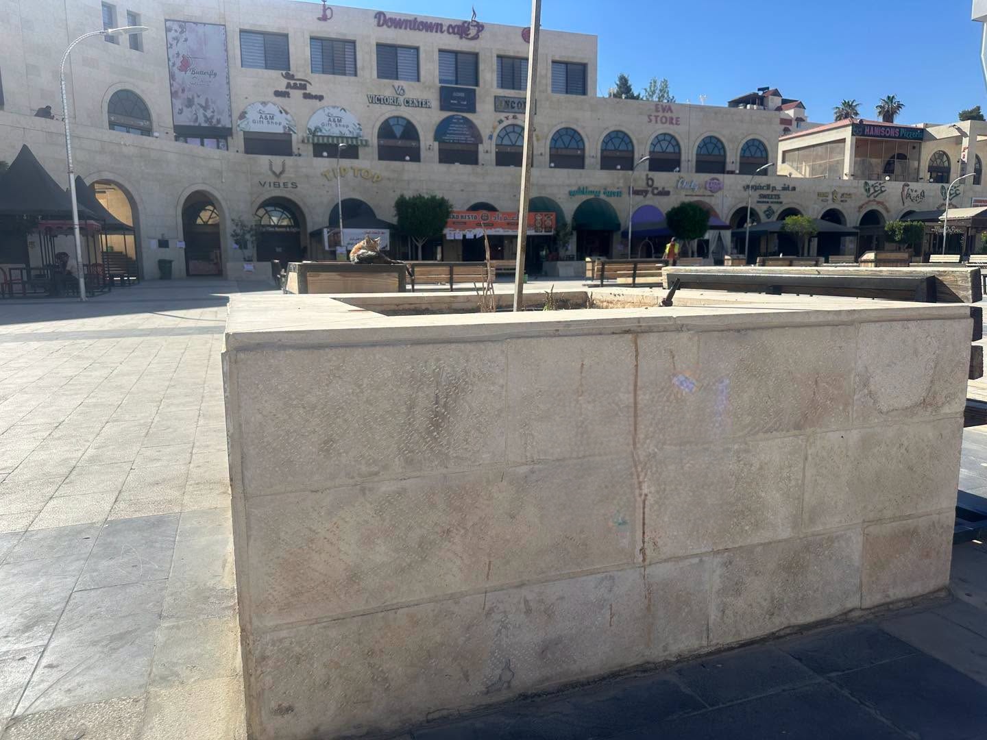 ركود حاد يهدد أسواق وادي موسى ومطالبات بتدخل حكومي عاجل لإنقاذ القطاع التجاري أسوة بالقطاع السياحي 