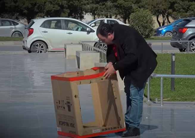 الكاميرا الخفيه: مقلب الصندوق السحري 