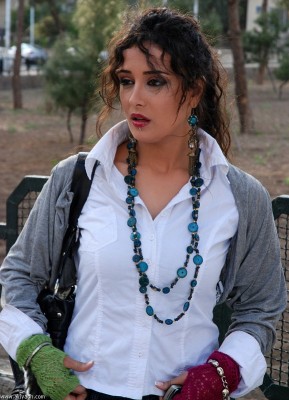كندة حنا تعتذر عن " صبايا 5 " بعد حرصها على التواجد في الأجزاء الأربعة الأولى