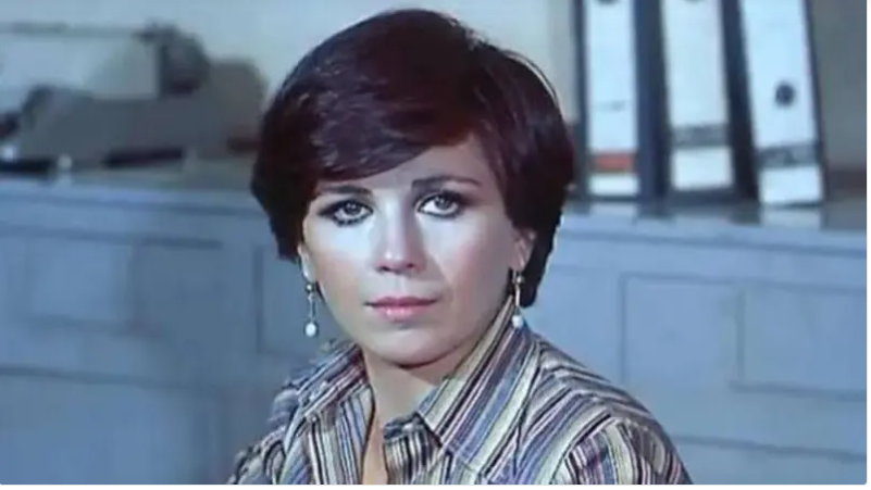 الفنانة منى جبر تتصدر الترند بسب نجلها