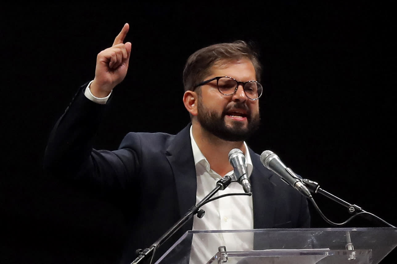 رئيس تشيلي يدين التحركات العسكرية الأميركية في فنزويلا