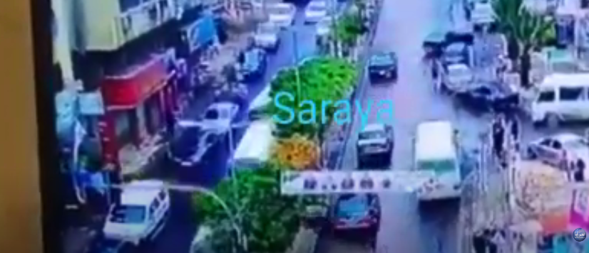 بالفيديو  ..  سائق تكسي يفقد السيطرة على مركبته ويصطدم بمركبة اخرى بعجلون 