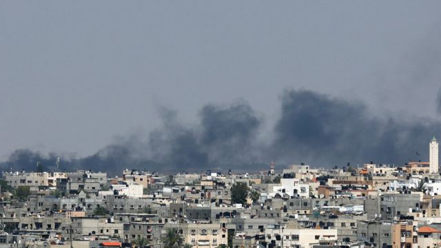 الاحتلال يقصف مواقع لحماس في غزة 