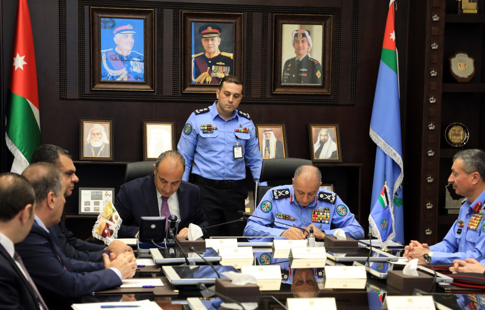 الأمن العام وأمانة عمان توقعان مذكرة تفاهم