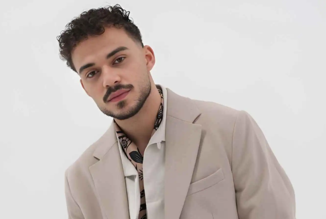 خبير قانوني يكشف عن العقوبات المنتظرة والتهم التي تواجه حسام السيلاوي