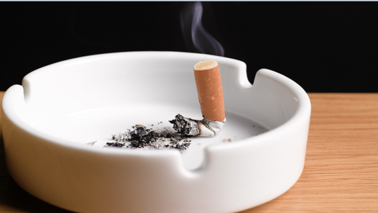 كيف يؤدي التدخين إلى تفاقم عدوى "كوفيد-19" في الشعب الهوائية؟