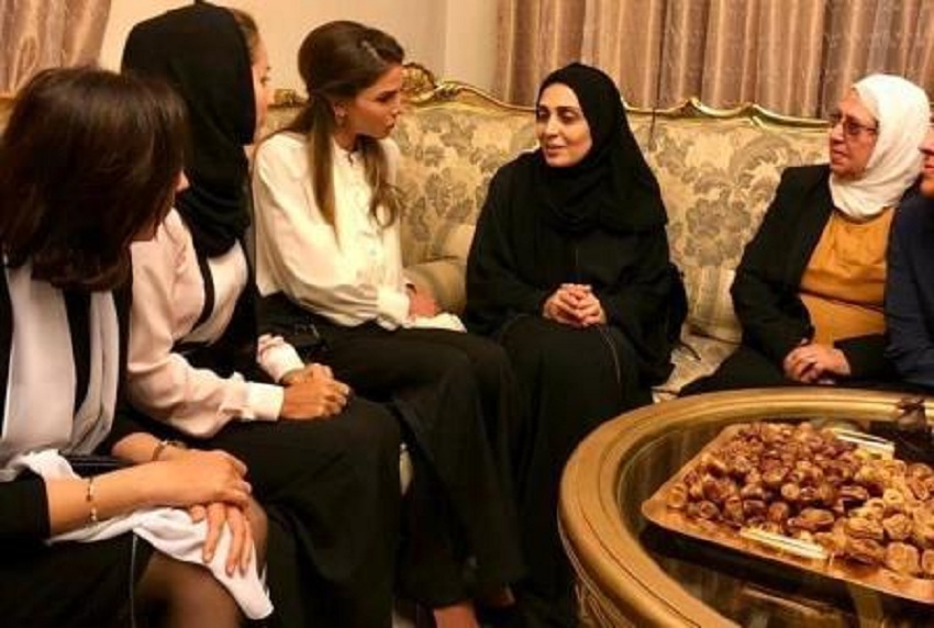  جلالة الملك وجلالة الملكة يستقبلان أسر ضحايا فاجعة البحر الميت 