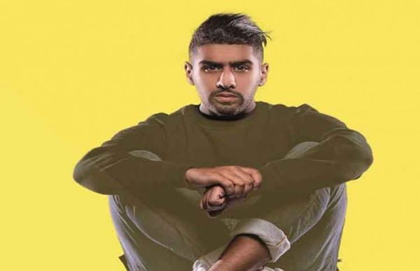 الفنان السعودي بدر الشعيبي يشعل "الإنستغرام" بتصريحات والدته بعد طلاقه