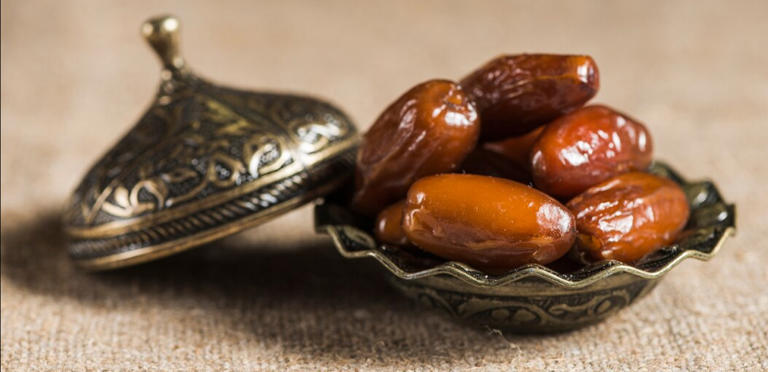السعرات الحرارية في التمر الخلاص والكمية الموصى بها