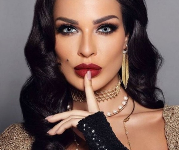 صورة تشكف حقيقة "شامة" نادين نجيم