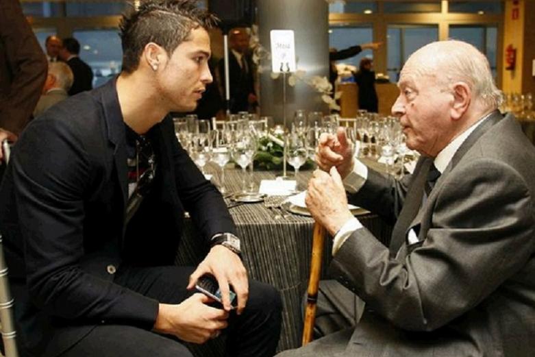 وفاة أسطورة ريال مدريد اللاعب ألفريدو دي ستيفانو