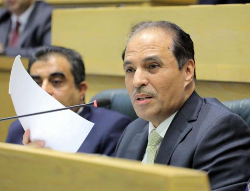 "أمن الدولة" تخلي سبيل النائب السابق محمد عناد الفايز بـ "كفالة"