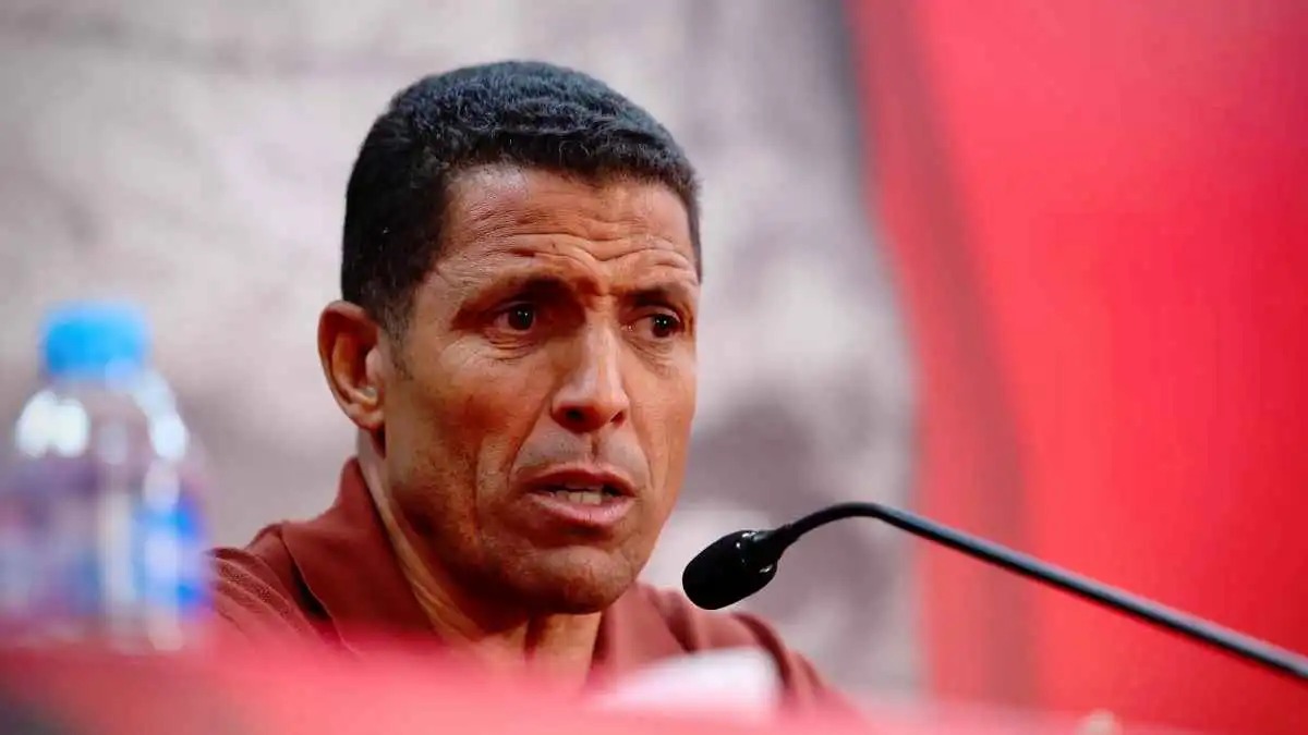 الحسين عموتة يطالب الأهلي المصري ببديل "تريزيغيه" 