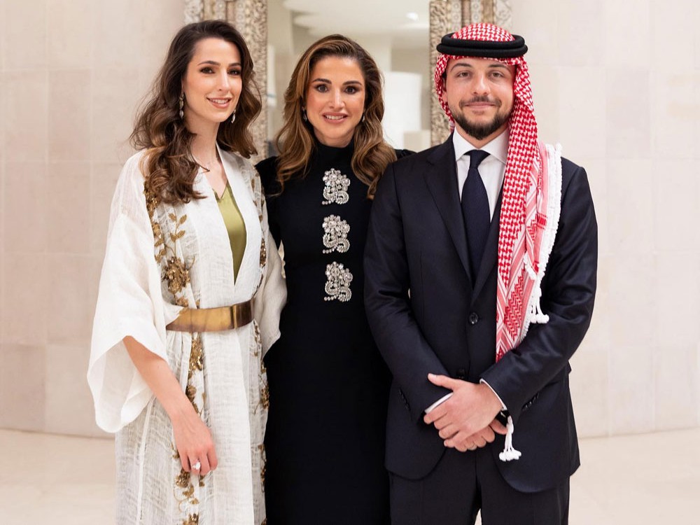 الملكة رانيا تنشر فيديو جديد لتجهيزات زفاف ولي العهد