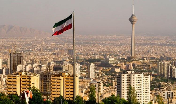 إيران تغلق حدودها بسبب أوميكرون
