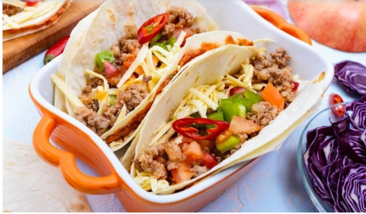 ساندويش تاكو لحم مكسيكي