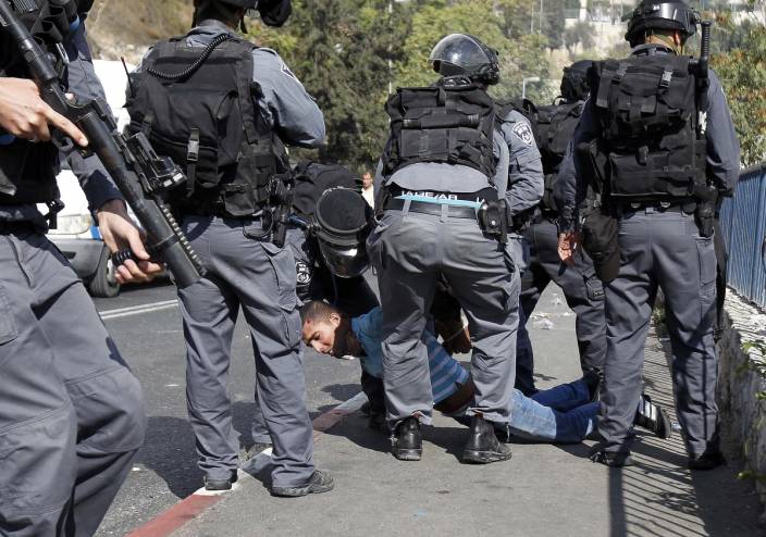 اعتقال شاب بادعاء حيازته سكّيناً في القدس