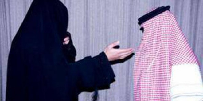 محكمة تجبر سعوديا على نشر اعتذار لطليقته في صحيفتين