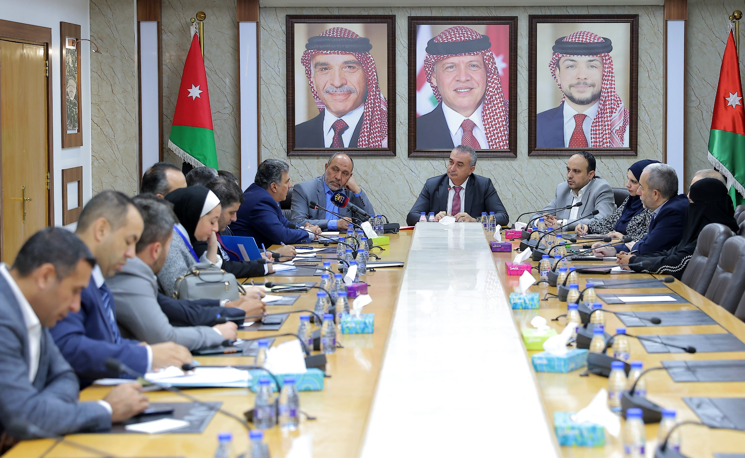 الريادة النيابية تطلع على عمل هيئة تنظيم قطاع الإتصالات 