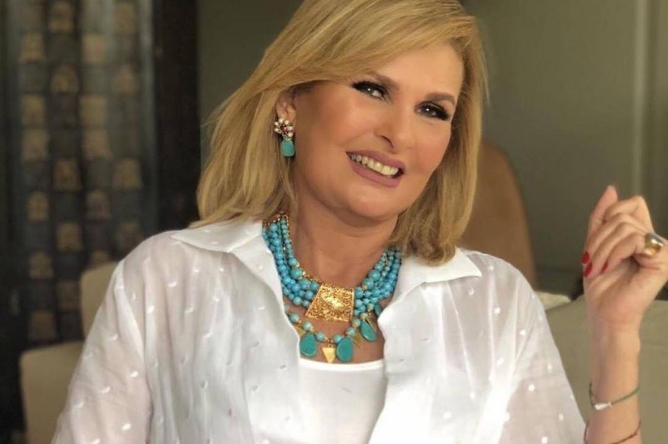وُلدت في سيارة أجرة وأخفت زواجها 15 عاماً .. قصة النجمة يسرا وأهم محطات حياتها