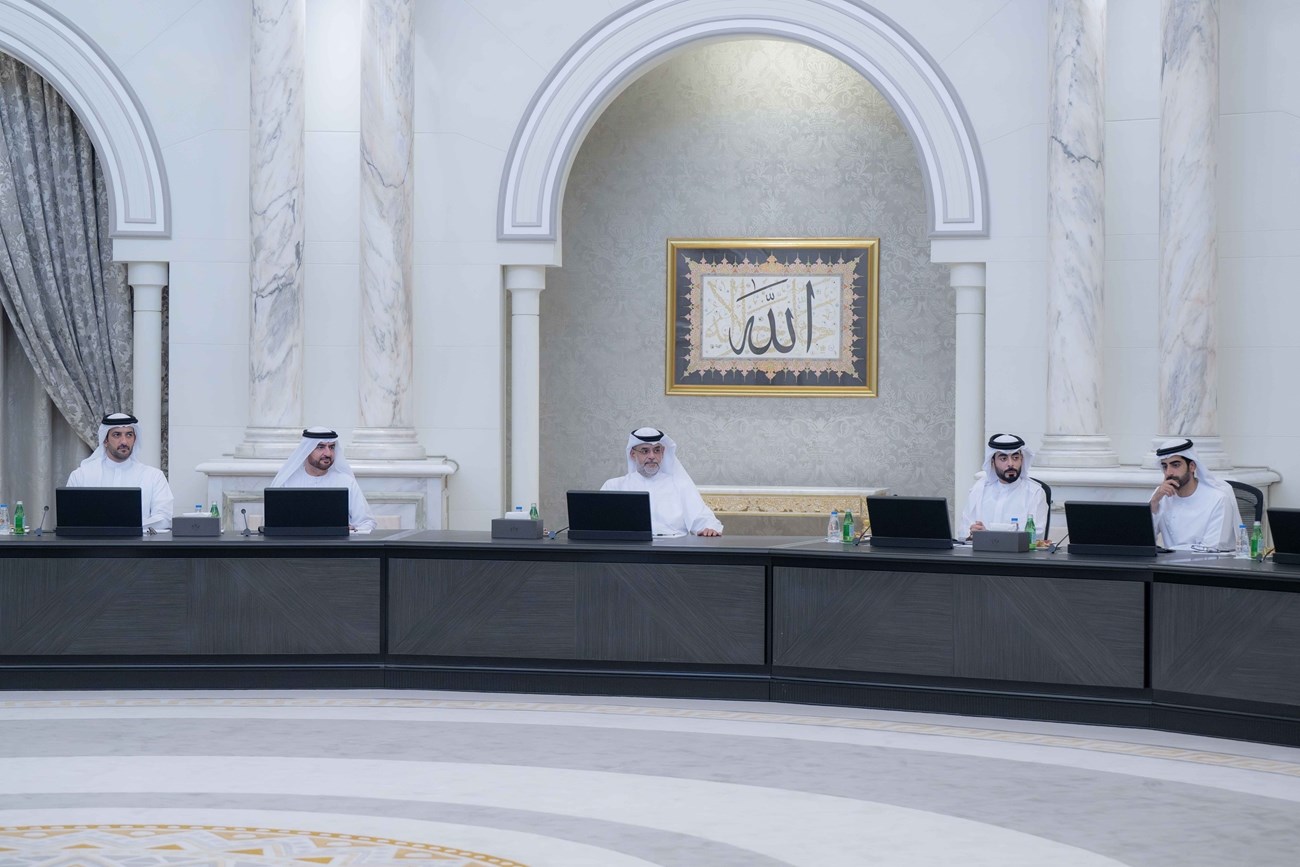 ولي عهد الشارقة يترأّس اجتماع المجلس التنفيذي