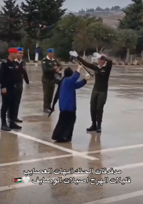 بالفيديو - مدقدقات الحنك أمهات العصايب .. لا يمكن أن نصف هذه الفرحة