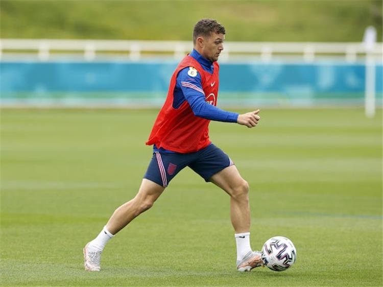 أتلتيكو مدريد يشترط ضم أوباميانج أو لاكازيت لبيع تريبير إلى آرسنال