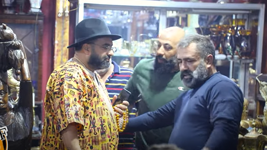 الكاميرا الخفيه: خذ فكرة واشتري بكرا