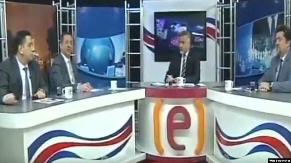 شاهد بالفيديو  ..  الأستديو اهتزّ بقوة و أرعب الحضور  ..  لحظة وقوع زلزال تركيا أثناء بث تلفزيوني