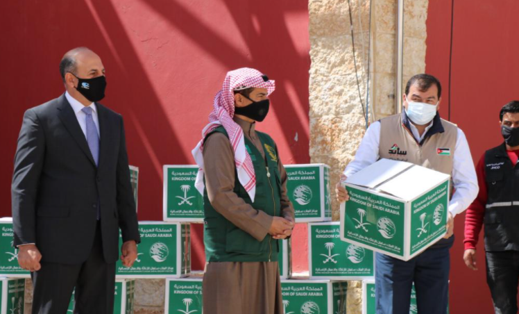 "مركز الملك سلمان" و "الخيرية الهاشمية" يدشنان مشروع السلال الغذائية 