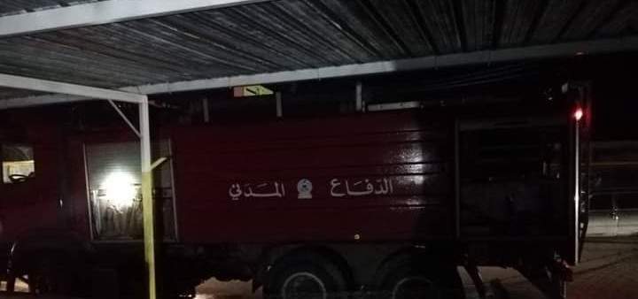 اخماد حريق معرض سيارات في المنطقة الحرة بمحافظة الزرقاء