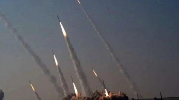 إيران تهدد بضرب كل المراكز الاقتصادية في المنطقة