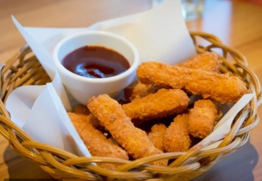 طريقة تحضير أصابع البطاطا والجزر بالجبنة