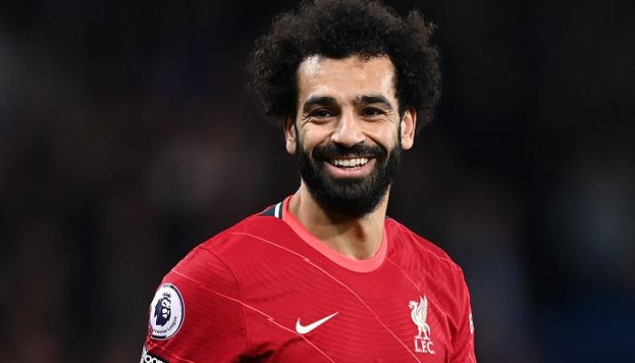 تفاصيل حالة محمد صلاح ..  ولماذا رفض الطبيب طلبه؟
