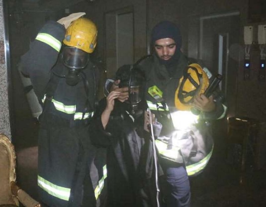  إخلاء 28 نزيلاً بسبب حريق بفندق في عزيزية مكة دون إصابات