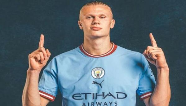 قبل السيتي  ..  لماذا رفض هالاند عرض مانشستر يونايتد؟