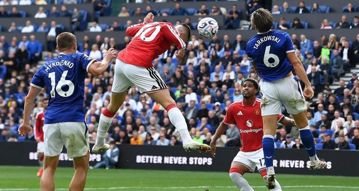 إيفرتون يفرض التعادل على يونايتد بهدف قاتل