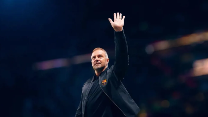 مفاجأة مدوية ..  عمر مرموش على "رادار" برشلونة