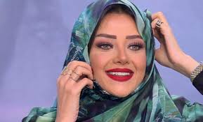 بالفيديو ..  رضوى الشربيني ترتدي الحجاب على الهواء وتتمنى هذا الأمر 