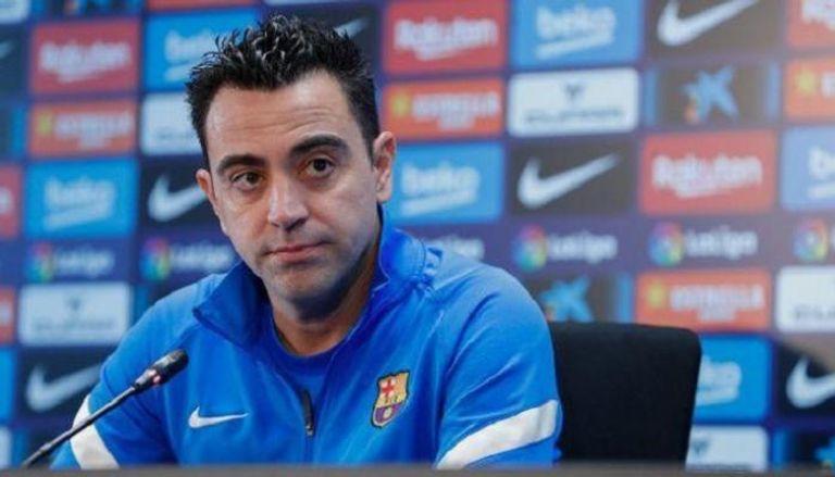 تشافي هرنانديز يلعن نحس برشلونة