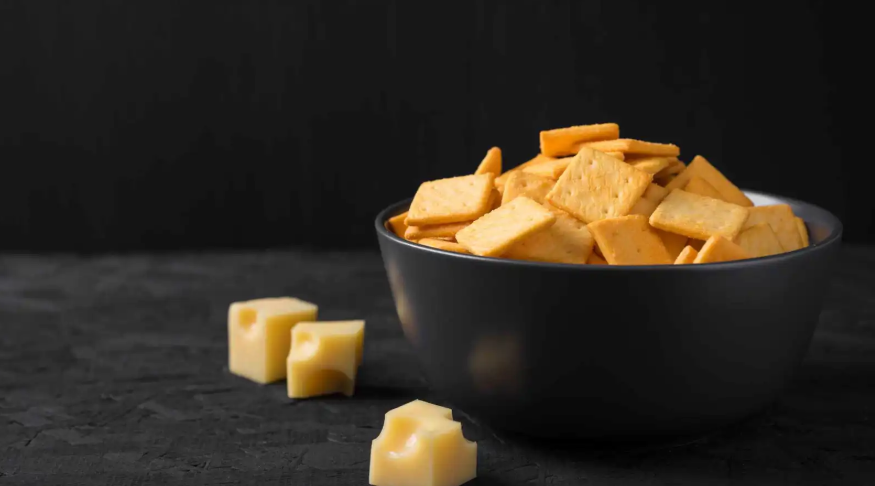 مقرمشات الجبن ..  الوجبة الخفيفة التي تهدد ابتسامتك