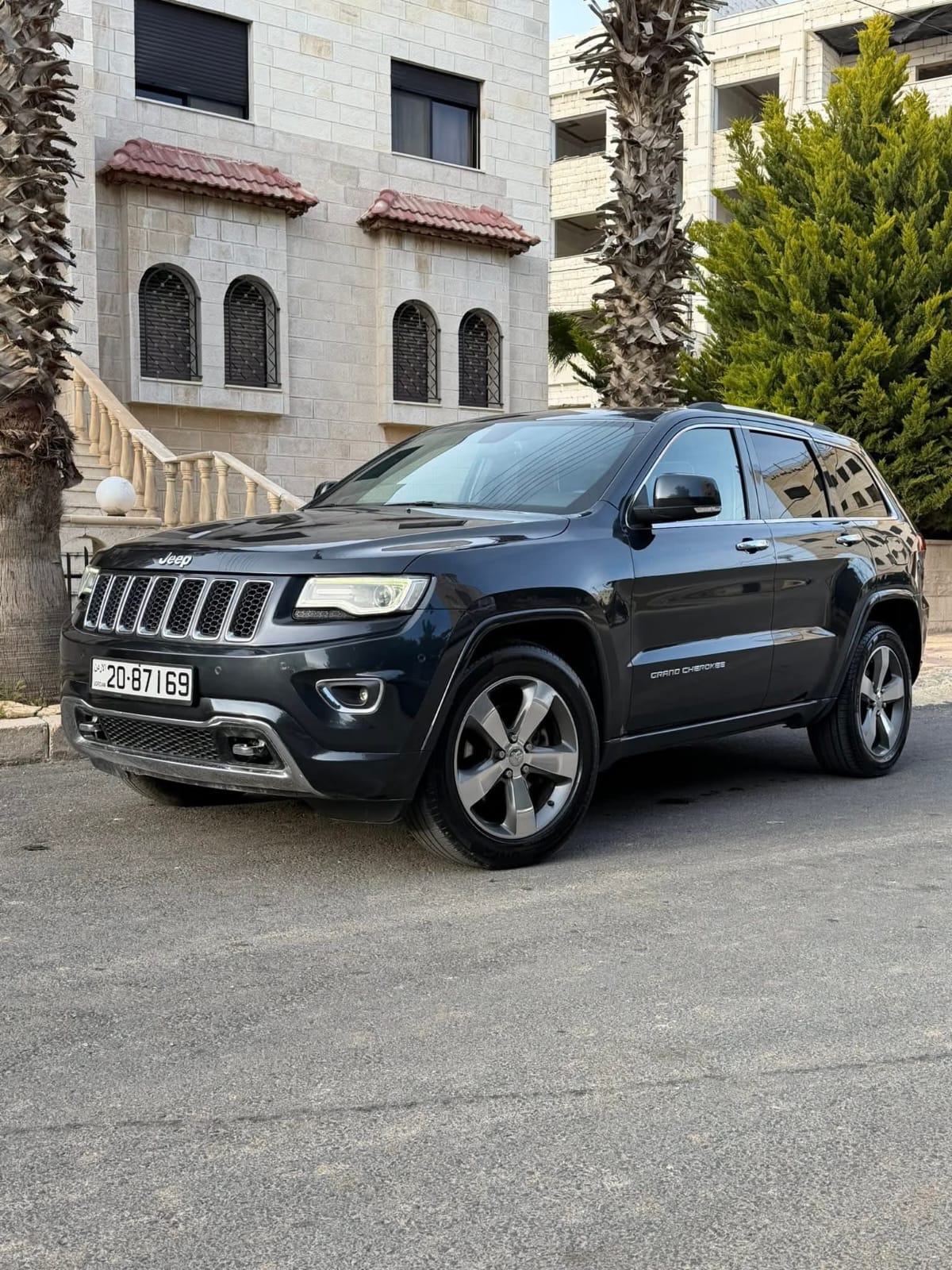 جيب جراند شيروكي للبيع