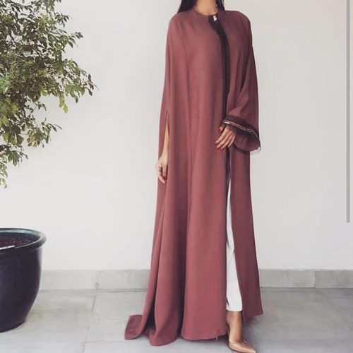 تفسير حلم العبايه الطويله في المنام