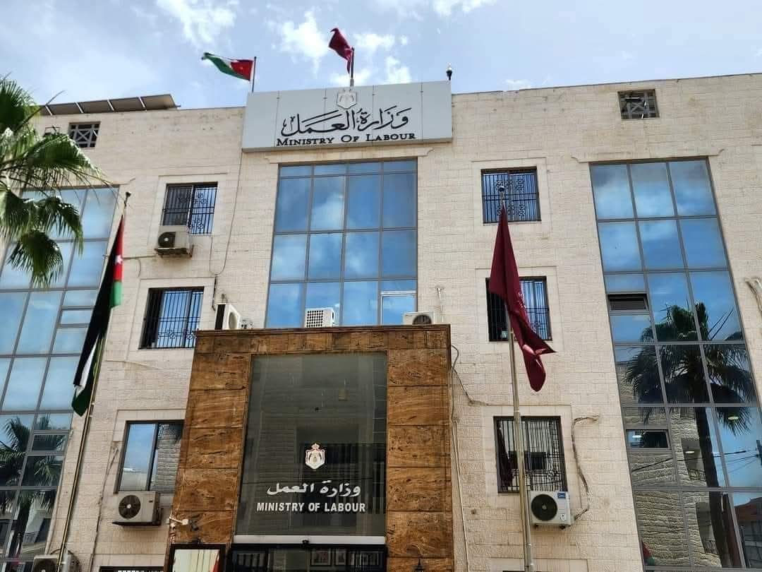إقرار نظام يتيح اصدار تصاريح عمل برسوم مخفضة لغير الأردنيين