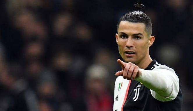 هل تعيد أزمة "كورونا" رونالدو إلى ريال مدريد؟