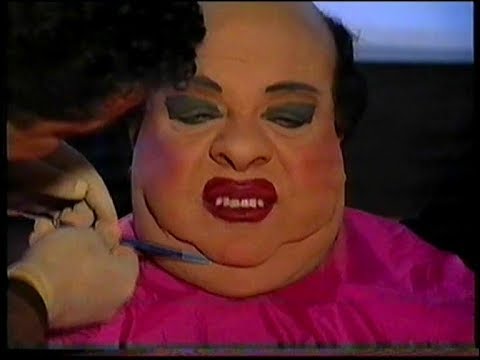 بالفيديو .. انظر ماذا تفعل زكية زكريا  بالأزواج لن تتوقف عن الضحك 